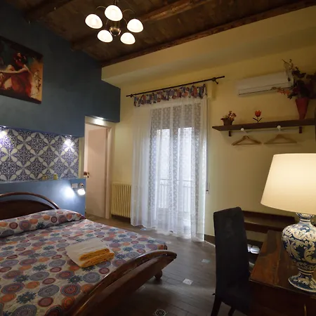 Bed & Breakfast Centro Sicilia & 4*
